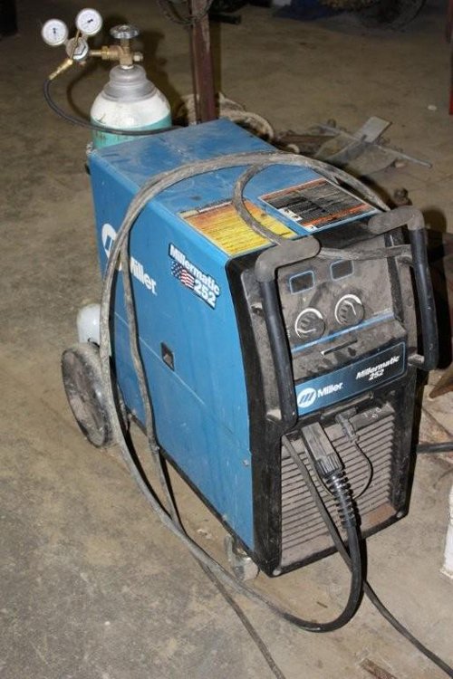 Property photo 13 - Complete Dispersal Farm Equipment Auction